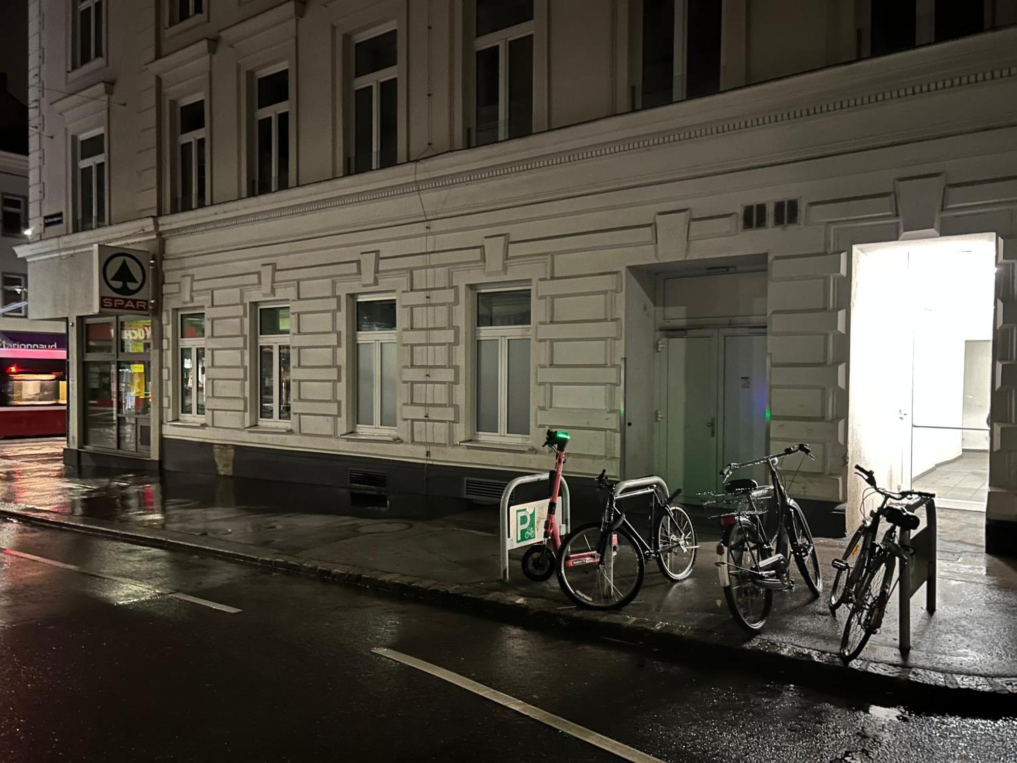 Schoene, Helle Wohnung In Stadtnaehe Wina Bagian luar foto