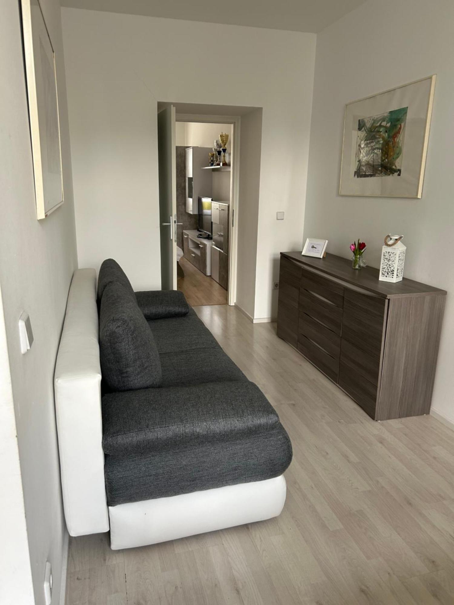 Schoene, Helle Wohnung In Stadtnaehe Wina Bagian luar foto