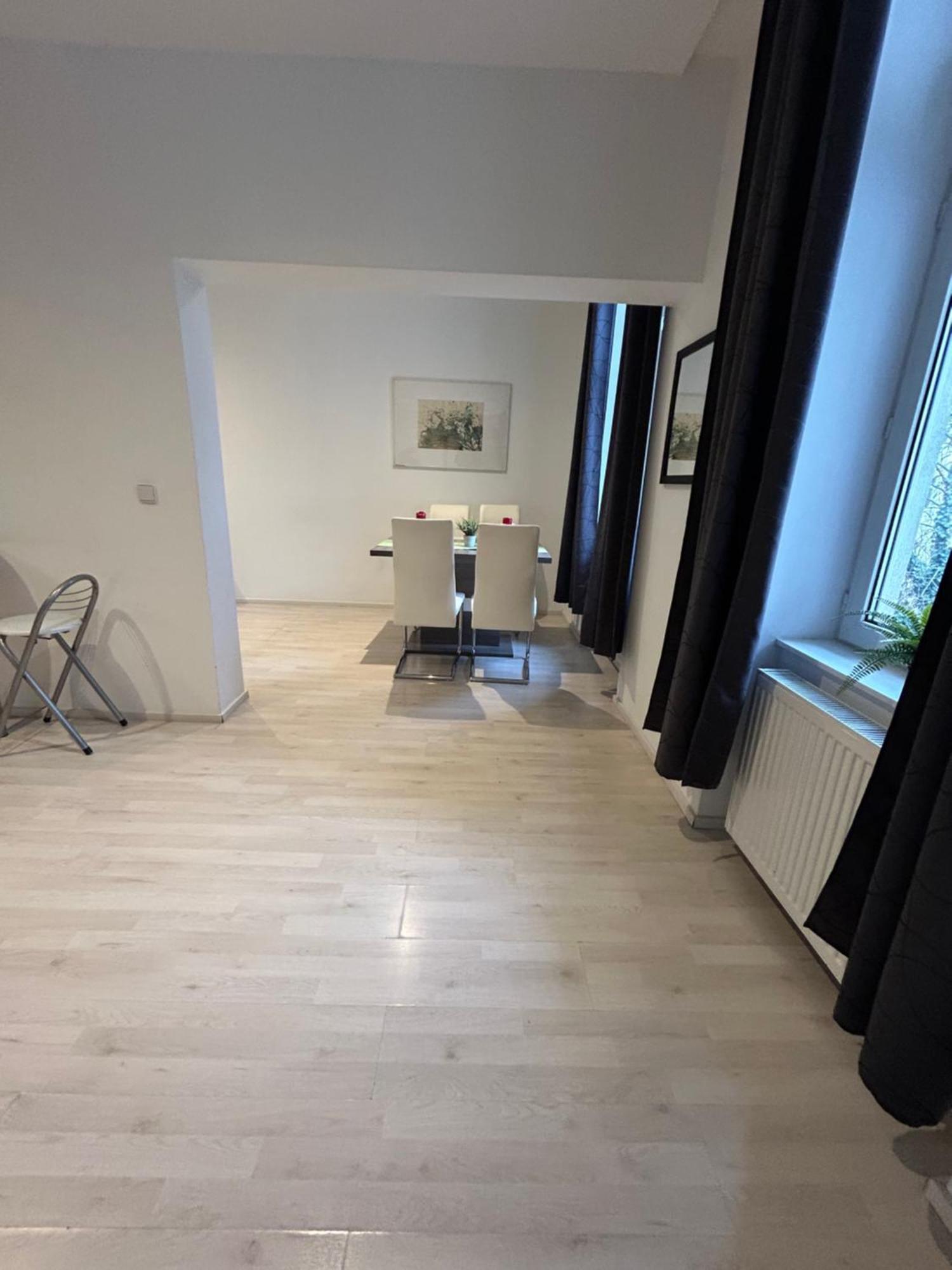 Schoene, Helle Wohnung In Stadtnaehe Wina Bagian luar foto