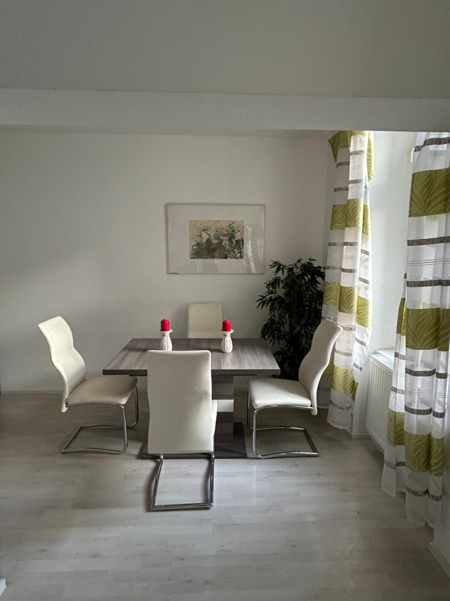 Schoene, Helle Wohnung In Stadtnaehe Wina Bagian luar foto